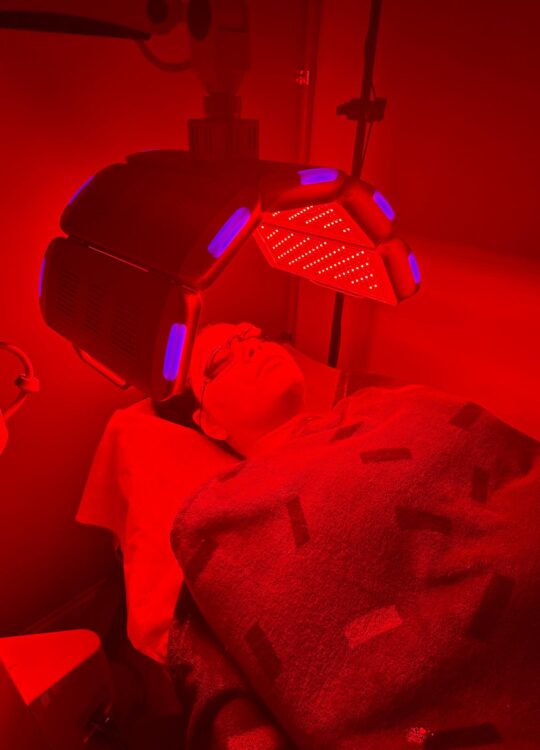 LED Light Therapy (Tailored to Your Skin)